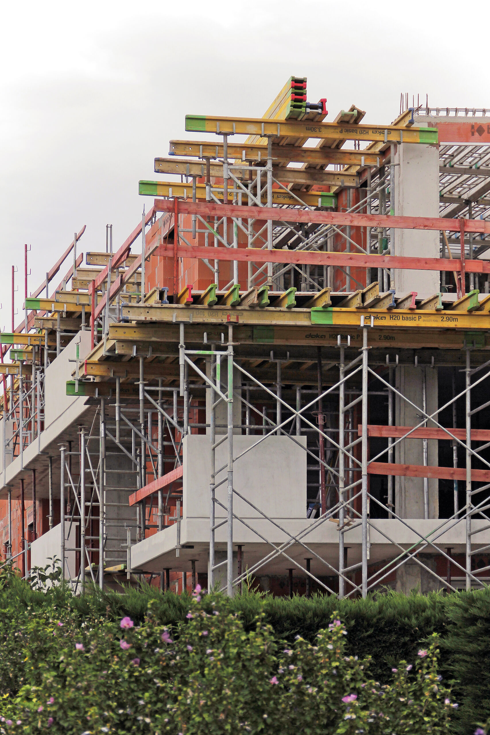 Photo de chantier d'un immeuble d'habitation de 12 logements à Davézieux par Archipolis, architectes à Annonay et Grenoble